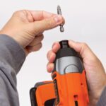инструменти бг BLACK+DECKER 20v макс. захранващ комплект 1/4 инча безжичен ударен винтоверт V8R6ZD538 - Image 5