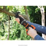 инструменти бг BLACK+DECKER 7-амперов електрически бутален трион с подвижен държач за клони V8R6ZD648