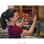 инструменти бг BLACK+DECKER 8v max акумулаторна бормашина/винтоверт V8R6ZD555